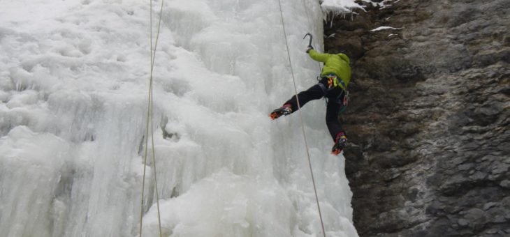 Cascade de Glace Pessu